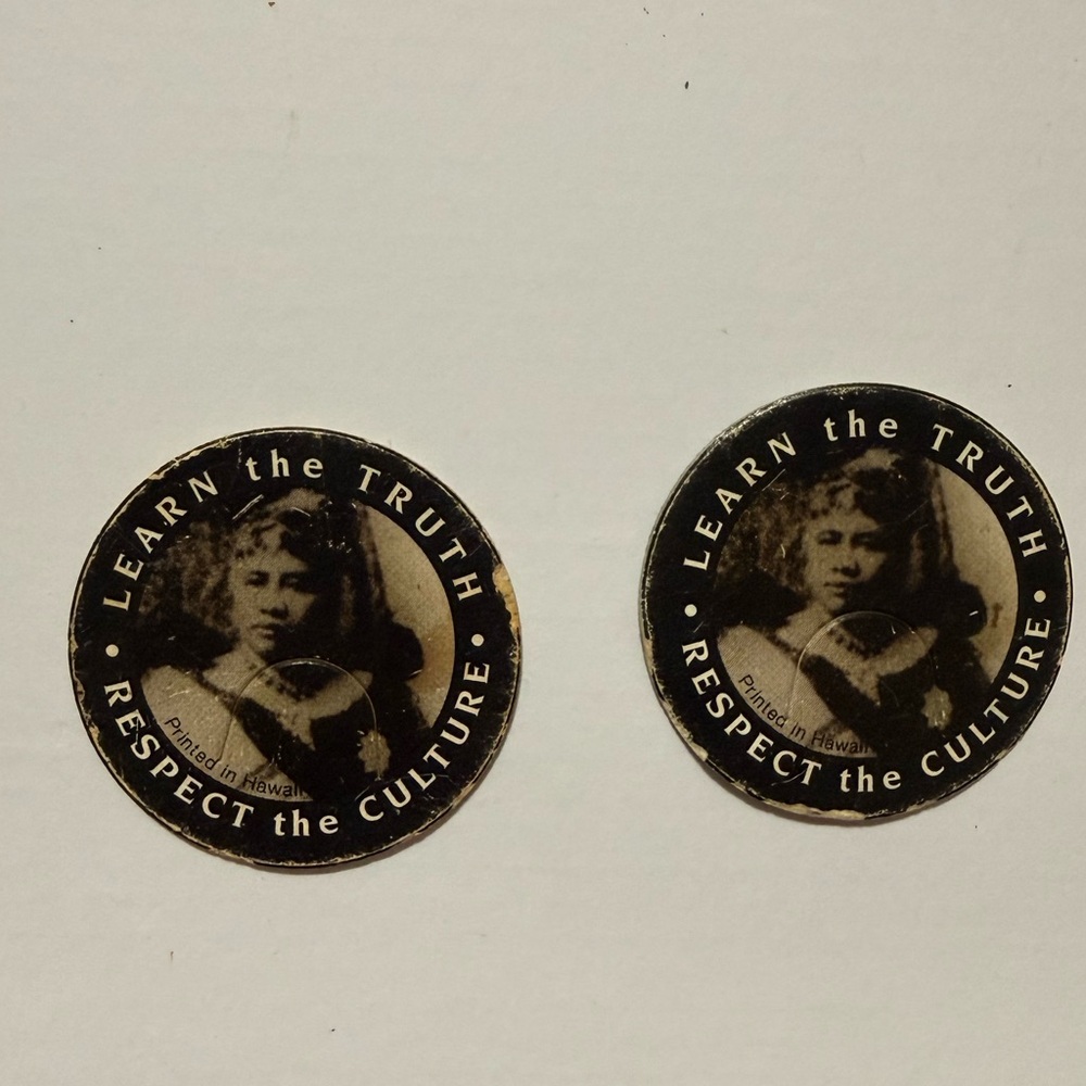 HAWAII Vintage Rare Pogs